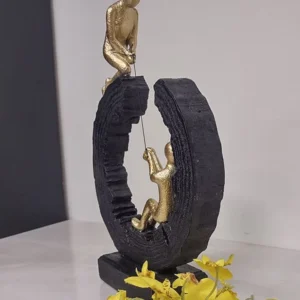 Escultura Apoio e União em Resina – Símbolo de Solidariedade e Cooperação para seu Espaço - Imagem 3