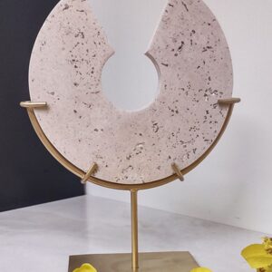 Escultura Eclipse de Mármore e Dourado – Sofisticação e Harmonia para Consultórios e Espaços Profissionais - Imagem 2